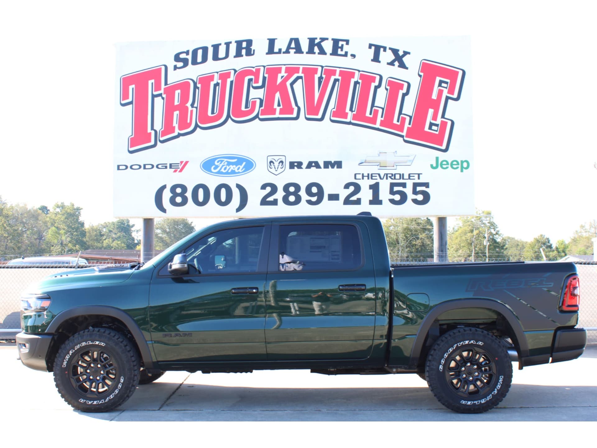 2027 RAM 1500 Rebel — photo 1 of 32