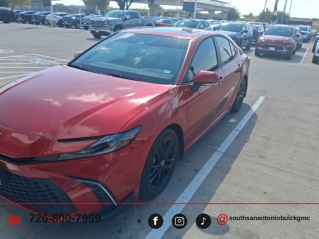 2026 Toyota Camry SE — photo 1 of 7