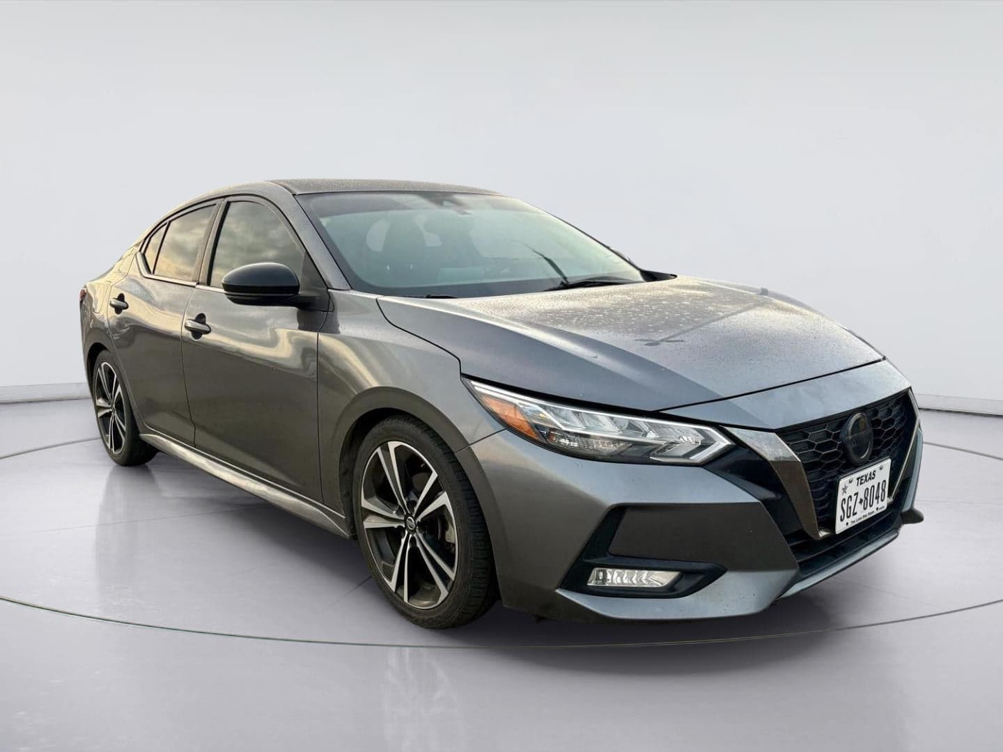 2020 Nissan Sentra SR — photo 1 of 15