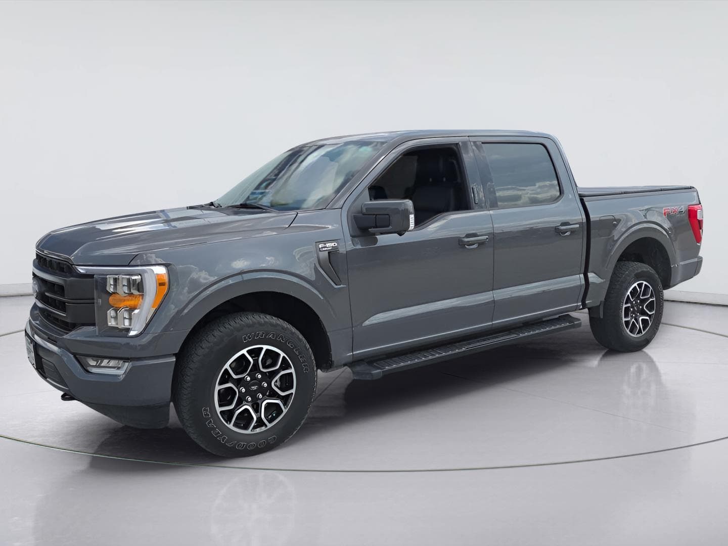 2021 Ford F-150 LARIAT — photo 1 of 5