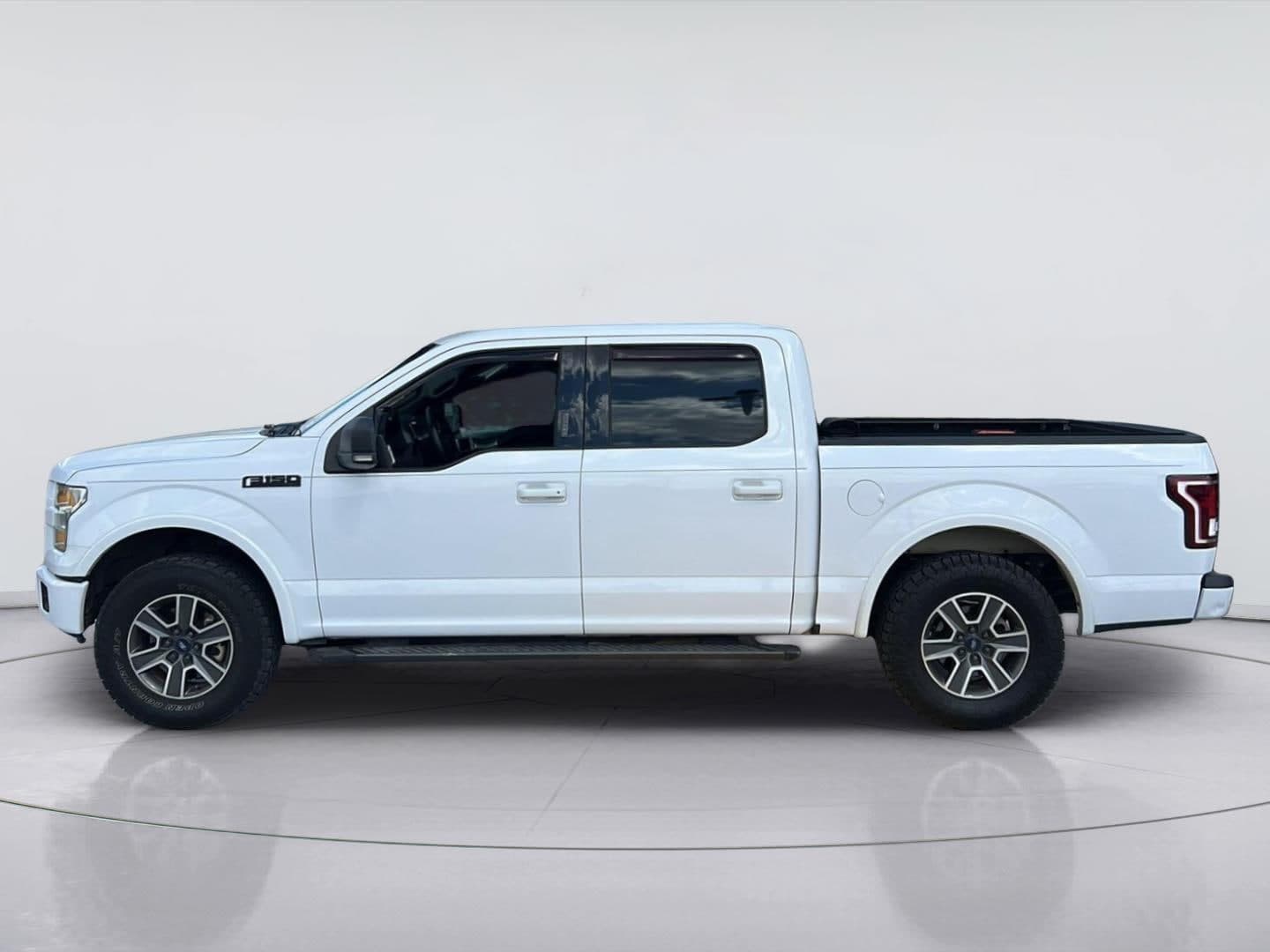 2017 Ford F-150 XLT — photo 1 of 4