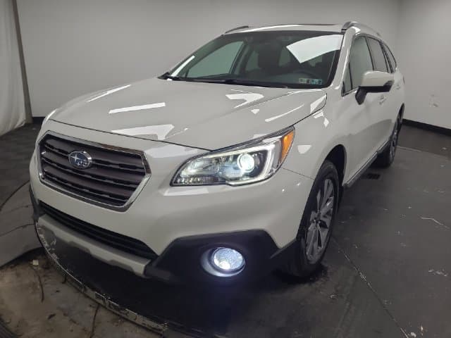 2017 Subaru Outback Base — photo 1 of 36
