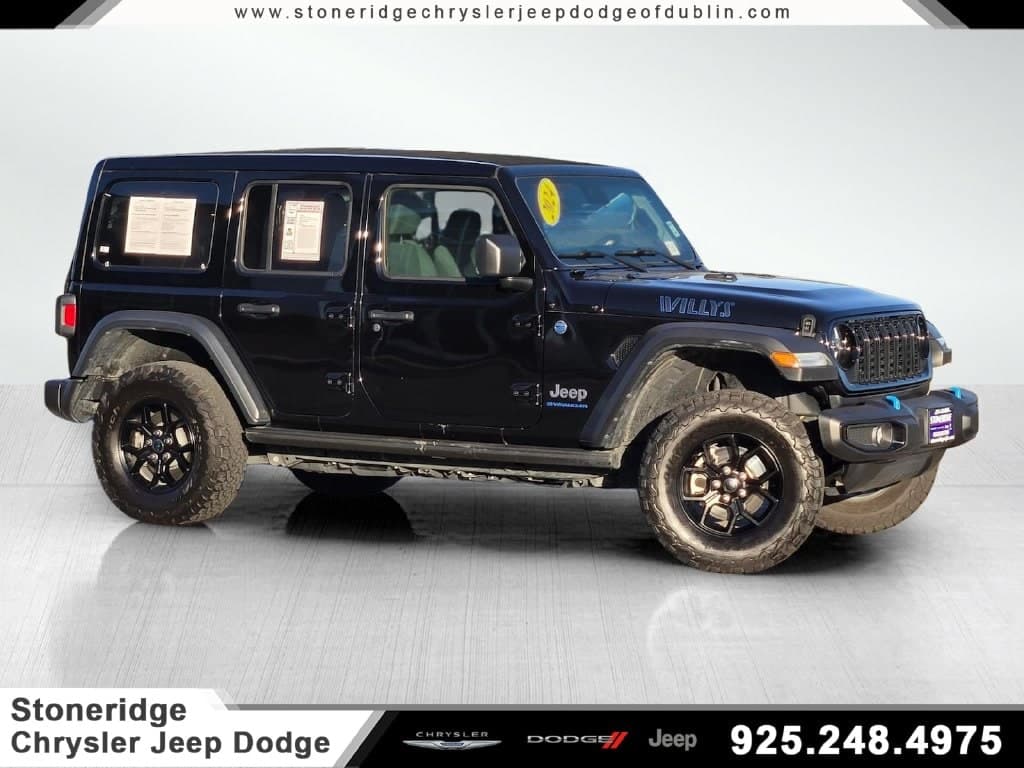 2024 Jeep Wrangler Base — photo 1 of 32