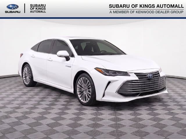 2021 Toyota Avalon Hybrid Limited — photo 1 of 31