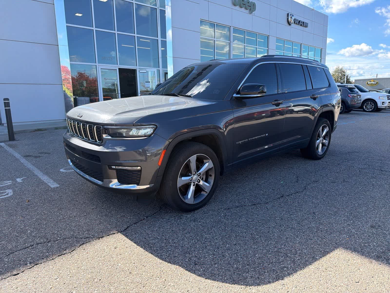 2021 Jeep Grand Cherokee L Limited — photo 1 of 26