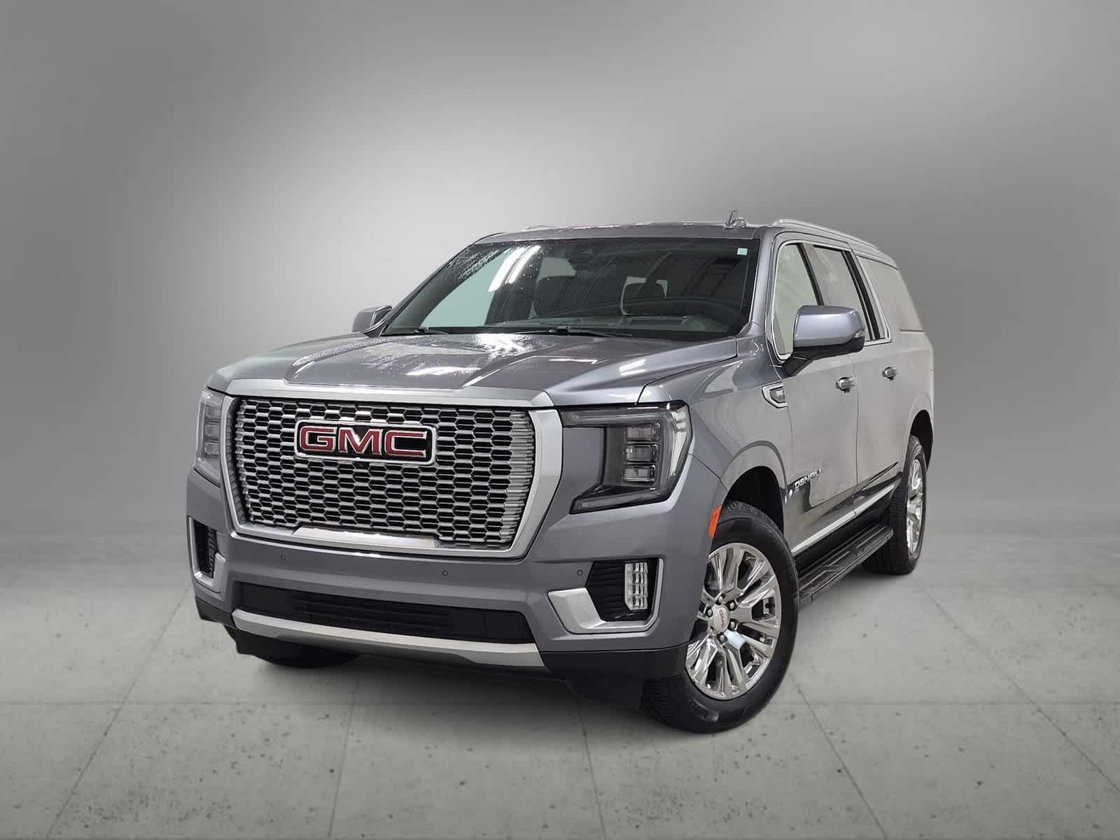 2021 GMC Yukon Denali — photo 1 of 38