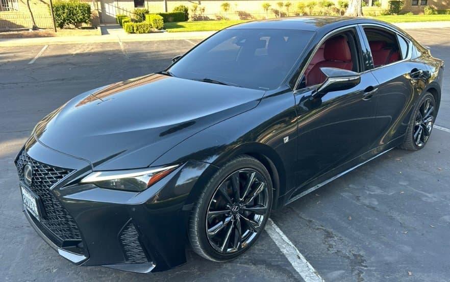 2021 Lexus IS Base — photo 1 of 9