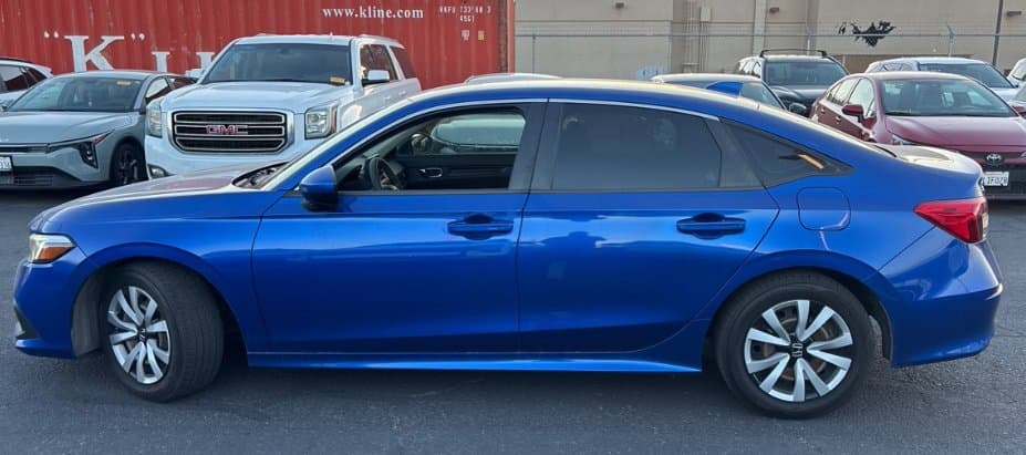 2022 Honda Civic Sedan LX — photo 1 of 4