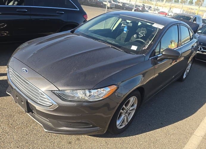 2018 Ford Fusion SE — photo 1 of 3