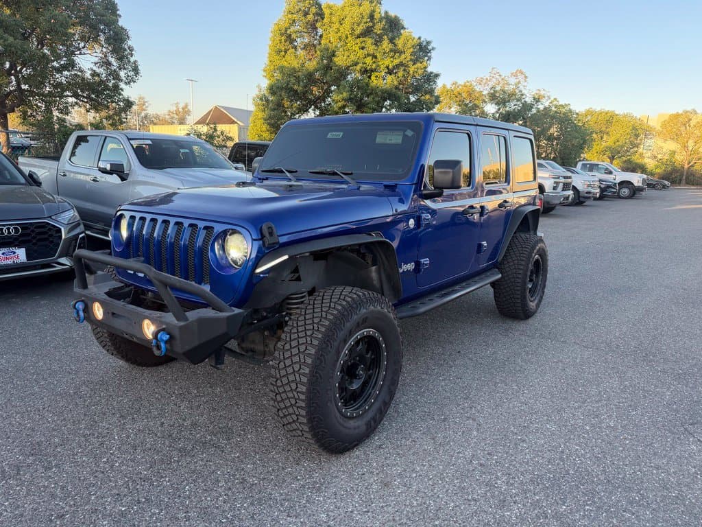 2018 Jeep Wrangler Unlimited Sport — photo 1 of 5