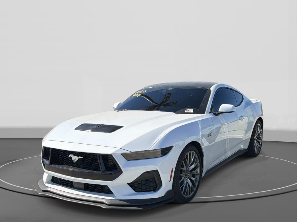 2025 Ford Mustang Base — photo 1 of 22