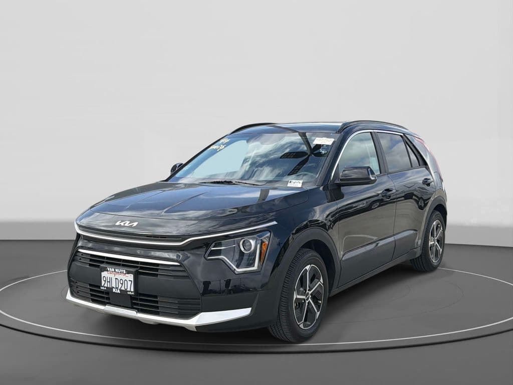 2023 Kia Niro EX — photo 1 of 21