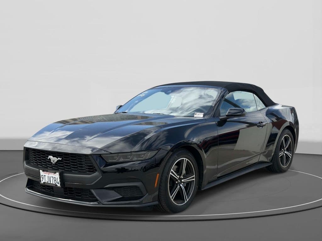 2025 Ford Mustang Base — photo 1 of 22