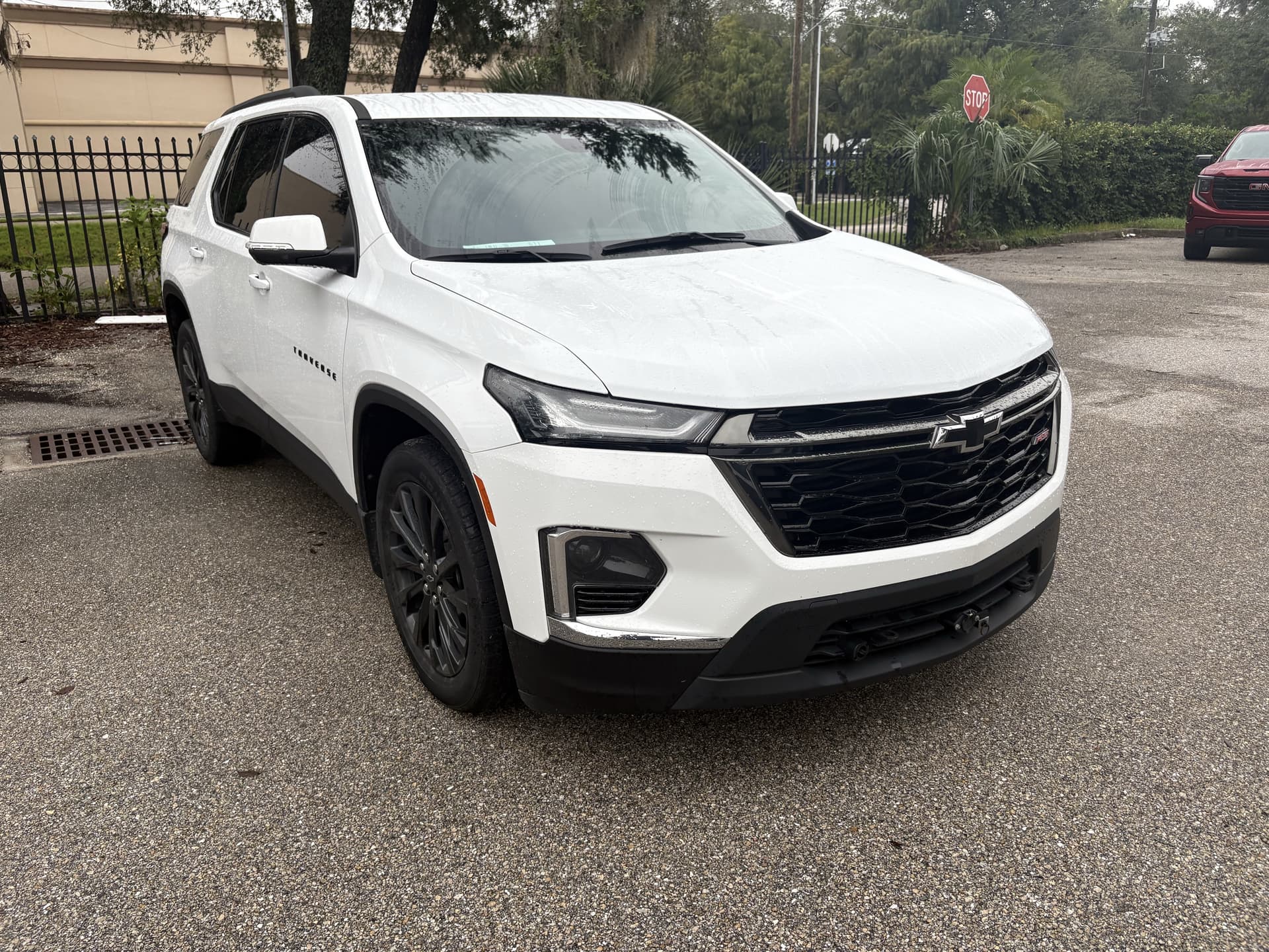 2022 Chevrolet Traverse RS — photo 1 of 12