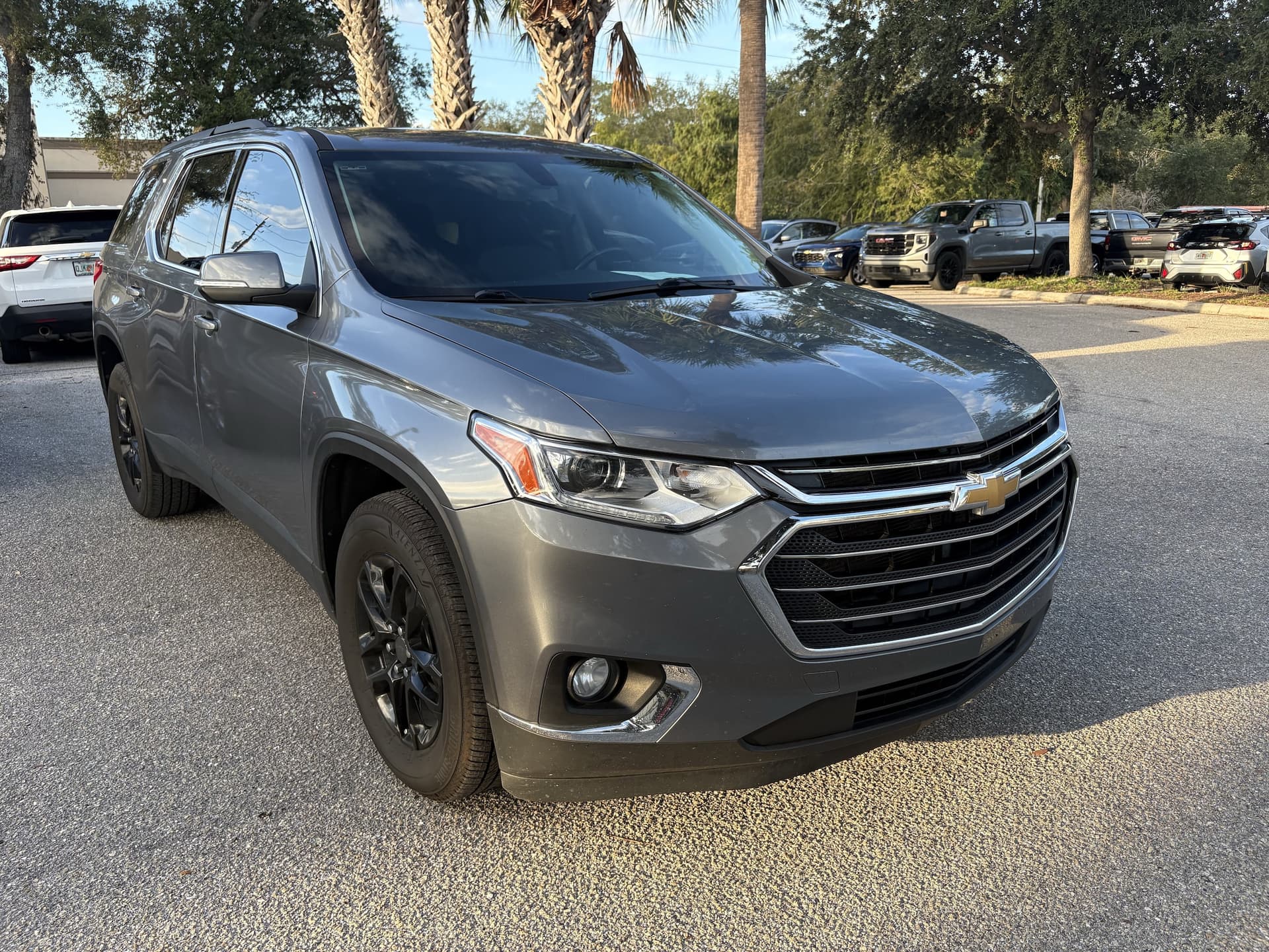 2021 Chevrolet Traverse LT Cloth — photo 1 of 2