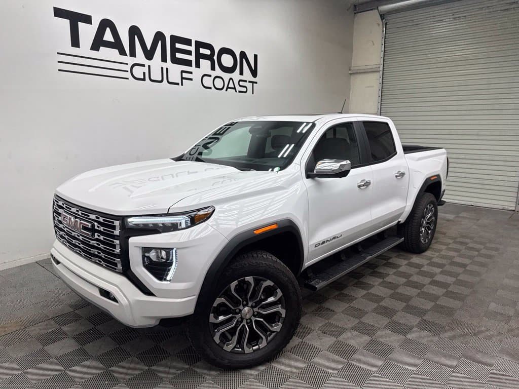 2026 GMC Canyon 4WD Denali — photo 1 of 30