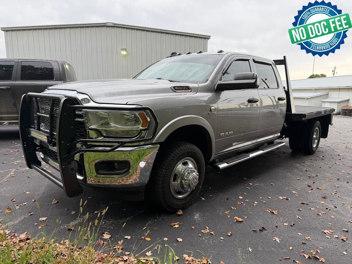 2021 RAM 3500 Chassis Cab Tradesman — photo 1 of 4