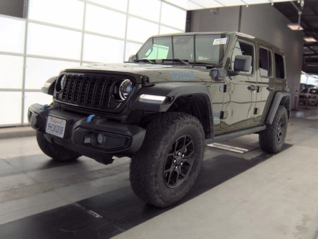 2024 Jeep Wrangler Base — photo 1 of 6