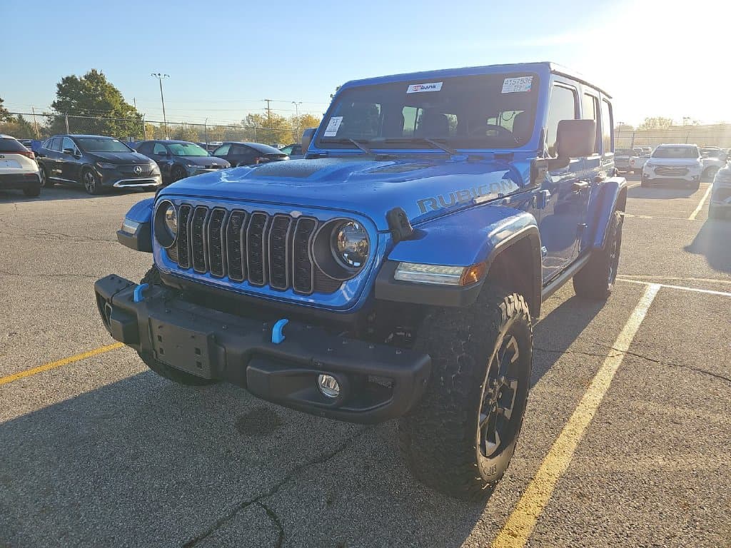 2024 Jeep Wrangler Base — photo 1 of 6