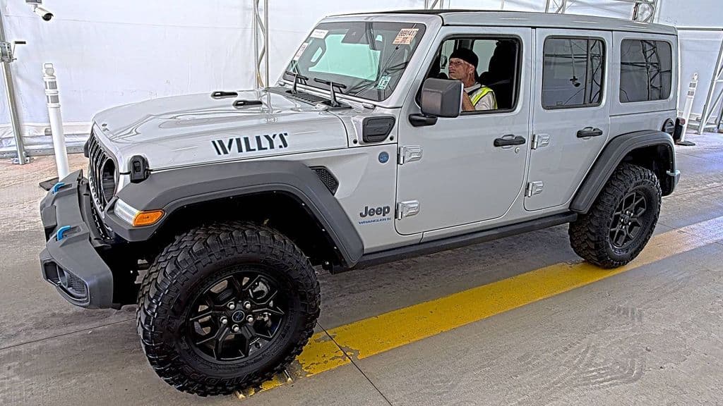 2024 Jeep Wrangler Willys — photo 1 of 6
