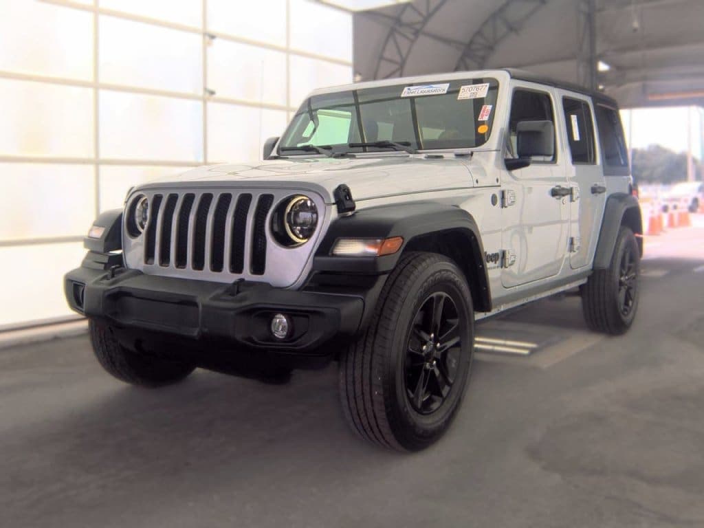 2023 Jeep Wrangler Base — photo 1 of 6
