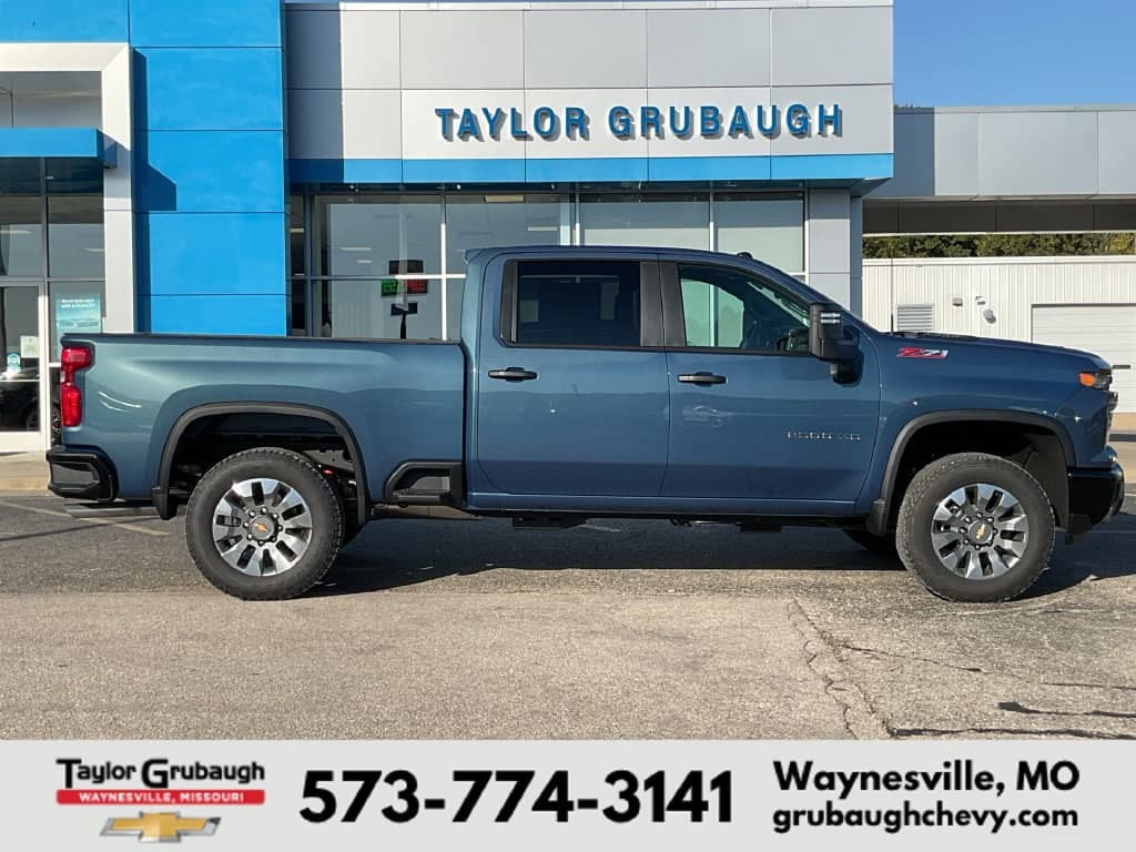 2026 Chevrolet Silverado 2500HD Custom — photo 1 of 54