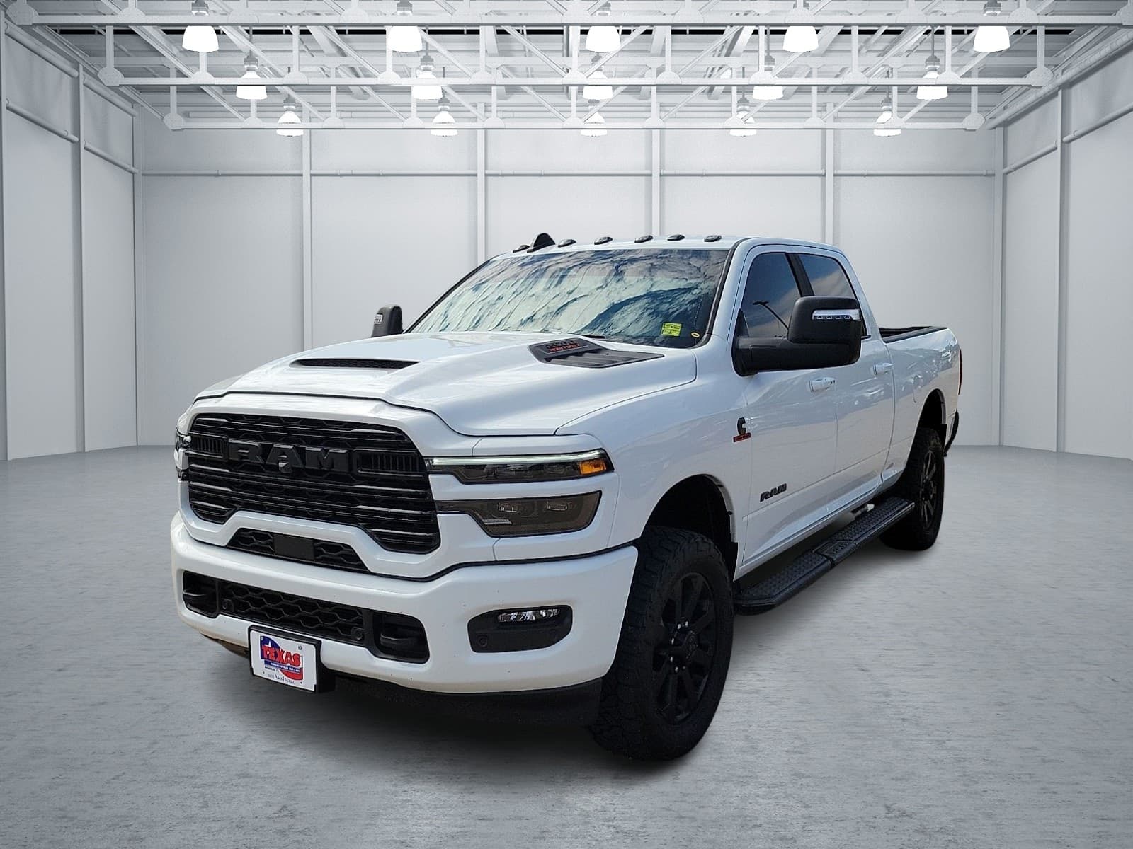 2026 RAM 2500 Laramie — photo 1 of 20