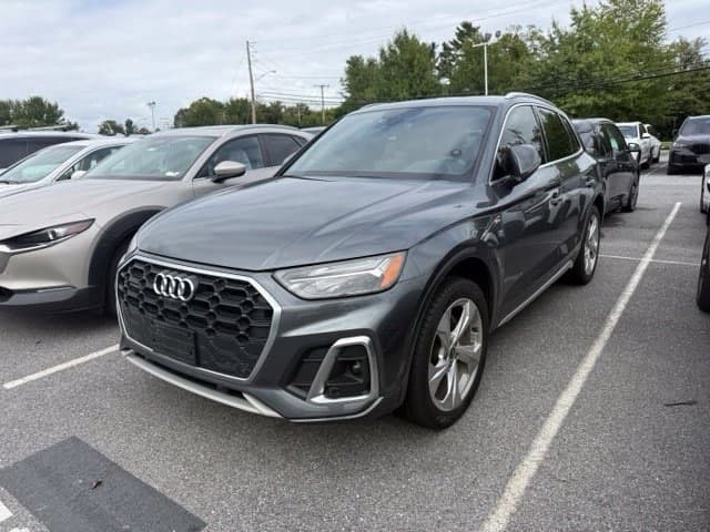 2022 Audi Q5 Base — photo 1 of 9