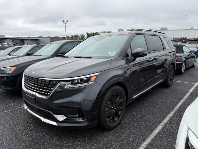 2024 Kia Carnival SX Prestige — photo 1 of 10