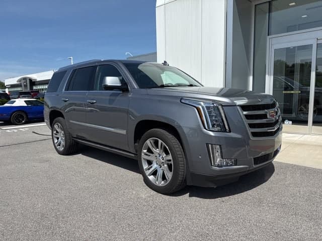 2018 Cadillac Escalade Premium Luxury — photo 1 of 5