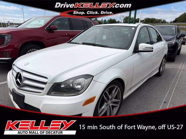 2013 Mercedes-Benz C-Class Base — photo 1 of 8
