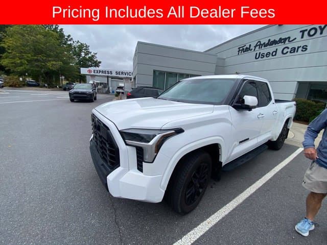 2022 Toyota Tundra 4WD SR5 — photo 1 of 14