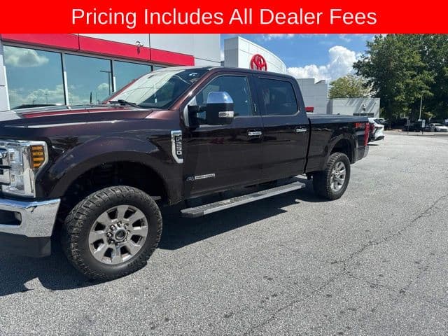 2018 Ford Super Duty F-250 SRW LARIAT — photo 1 of 10