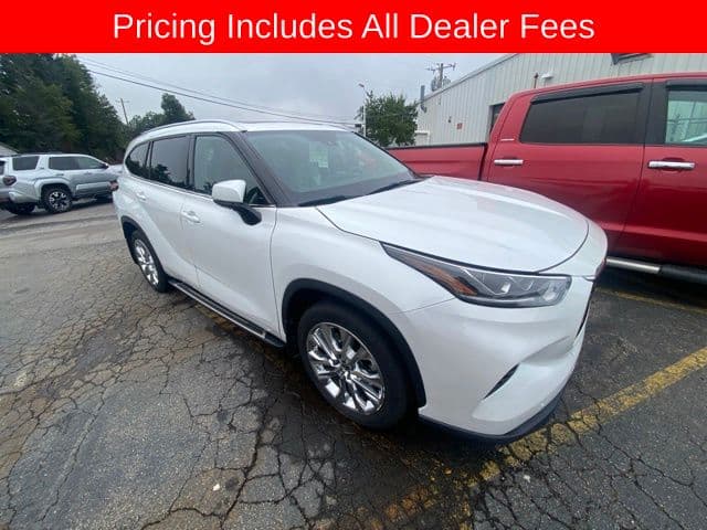 2023 Toyota Highlander Limited — photo 1 of 13