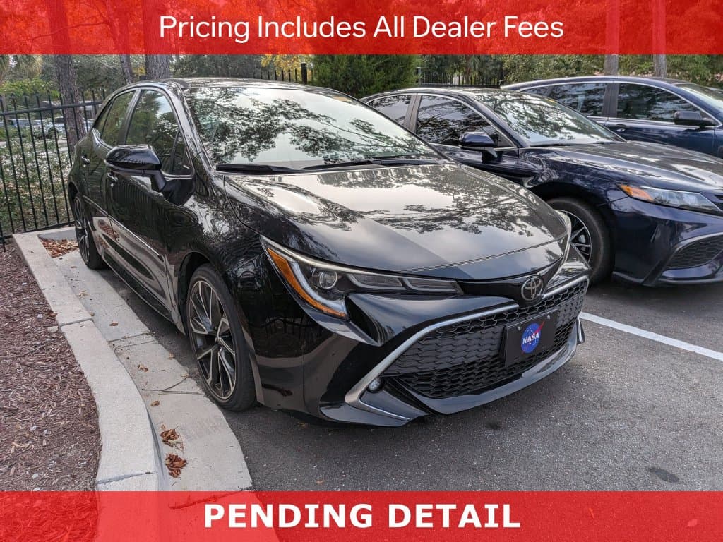 2021 Toyota Corolla Hatchback XSE — photo 1 of 11