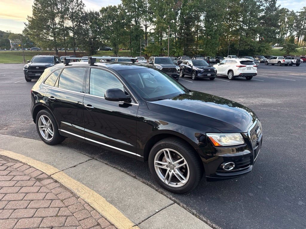 2016 Audi Q5 Base — photo 1 of 9