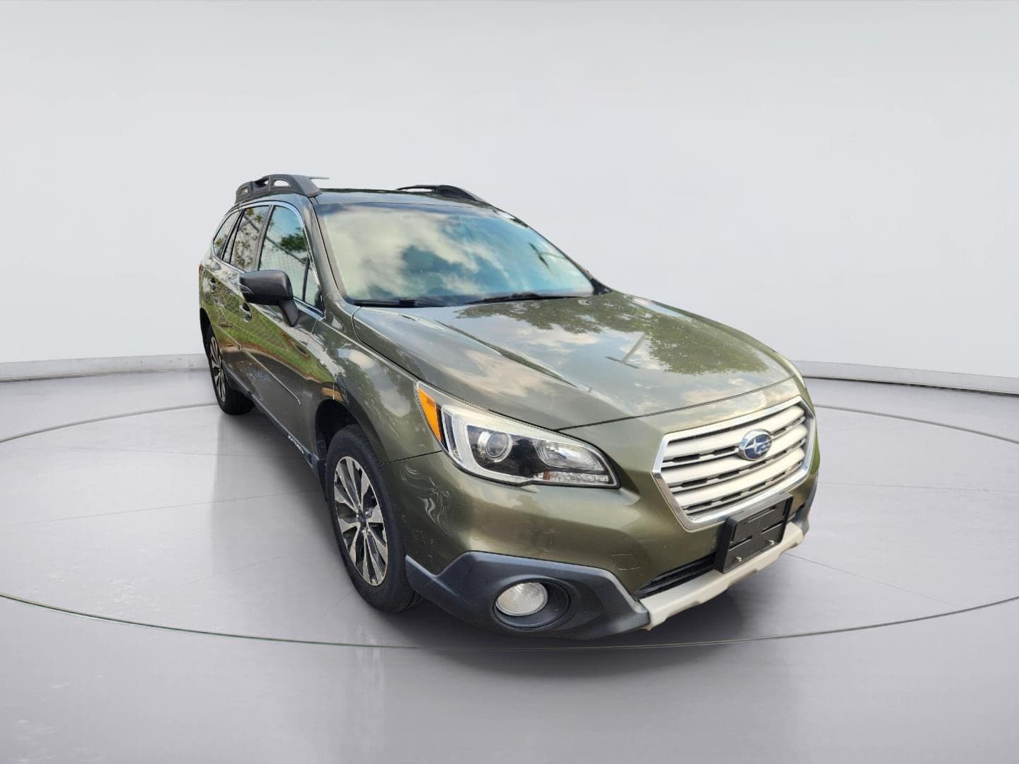 2015 Subaru Outback 2.5i Limited — photo 1 of 10