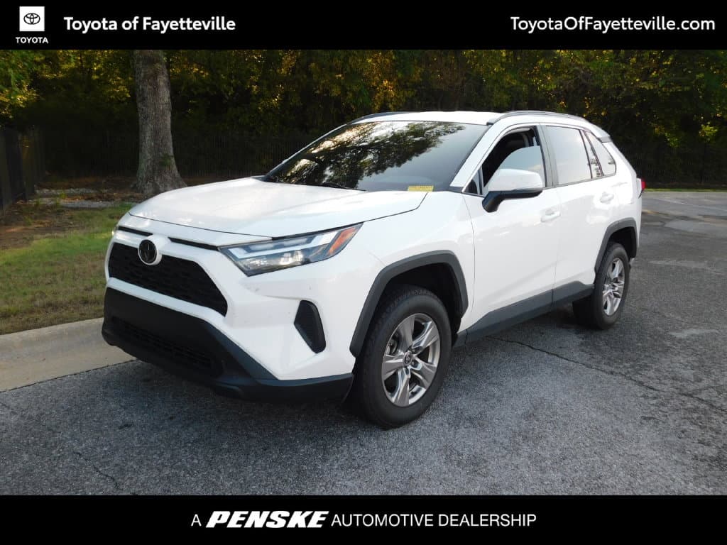 2023 Toyota RAV4 XLE — photo 1 of 11