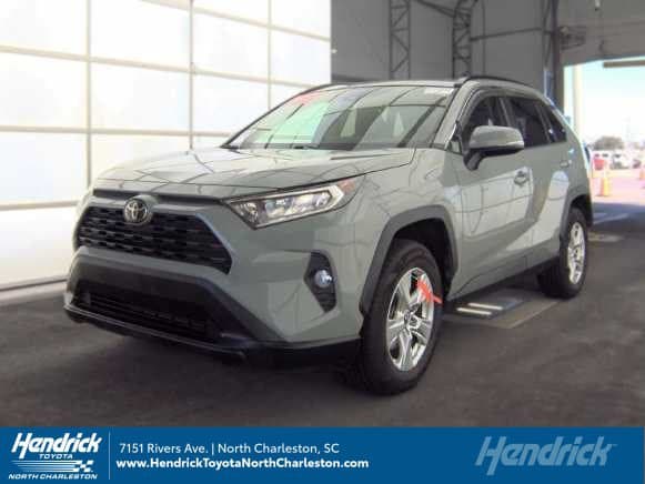 2021 Toyota RAV4 XLE — photo 1 of 17