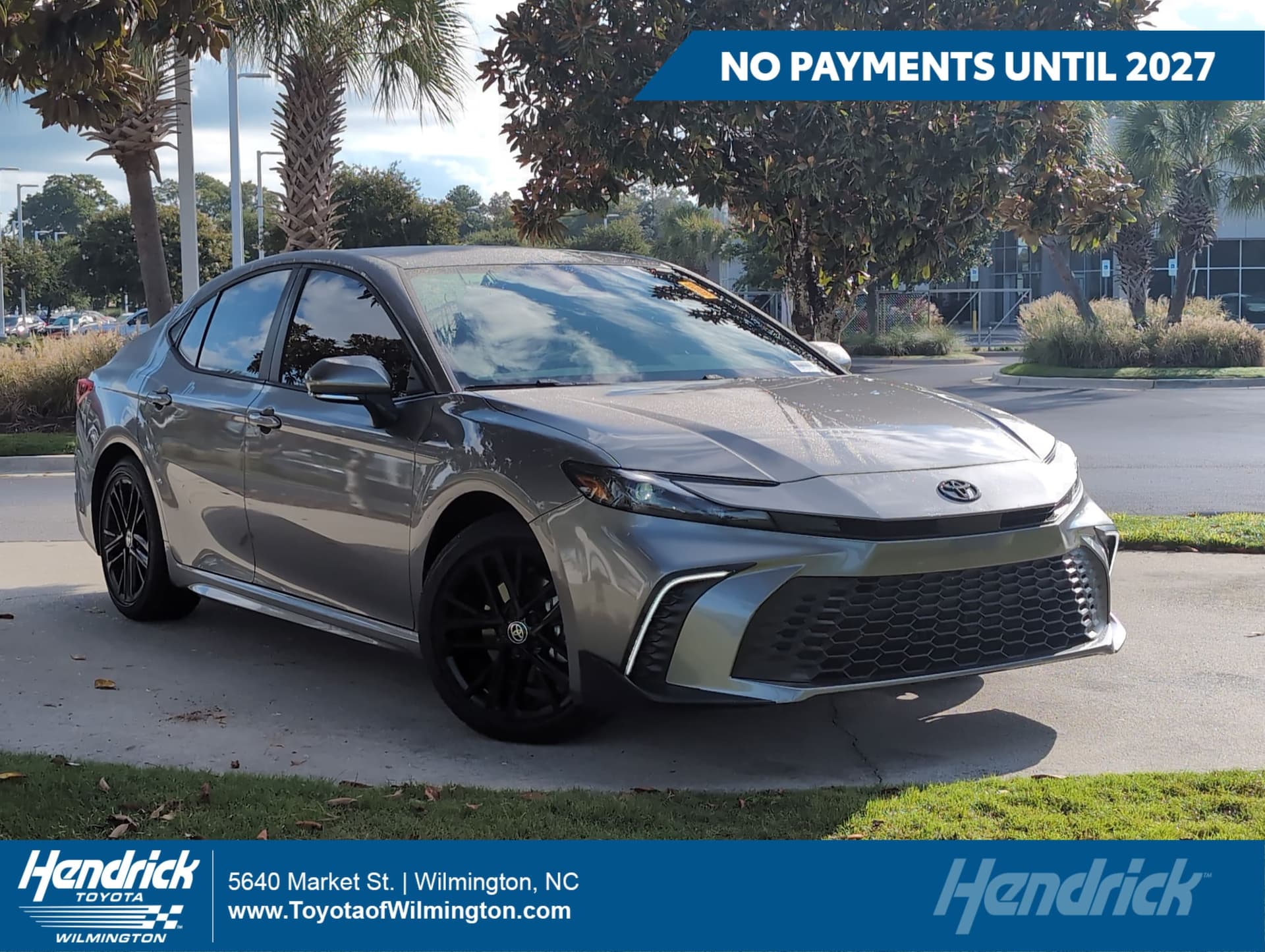 2026 Toyota Camry SE — photo 1 of 11