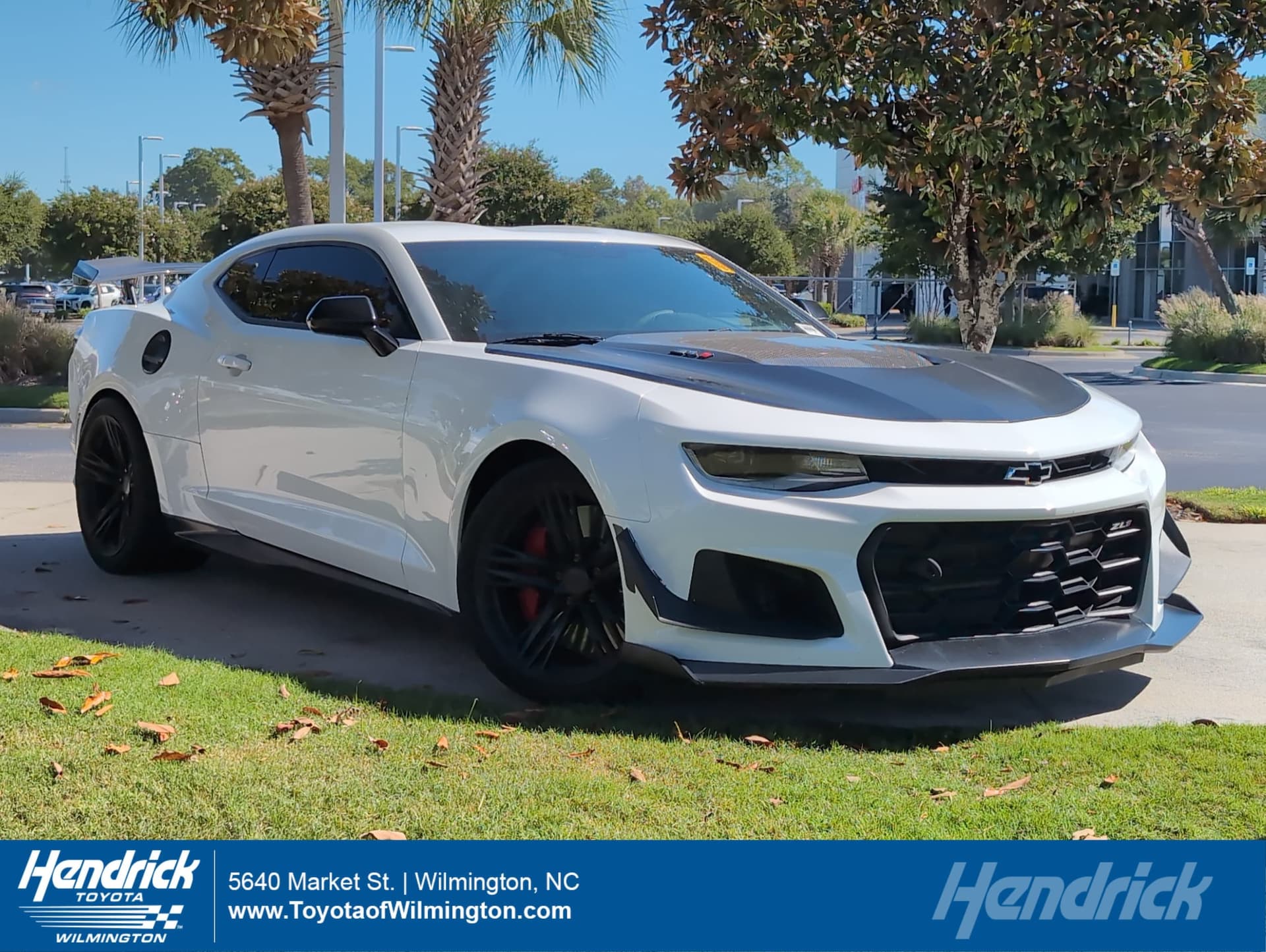 2021 Chevrolet Camaro ZL1 — photo 1 of 11