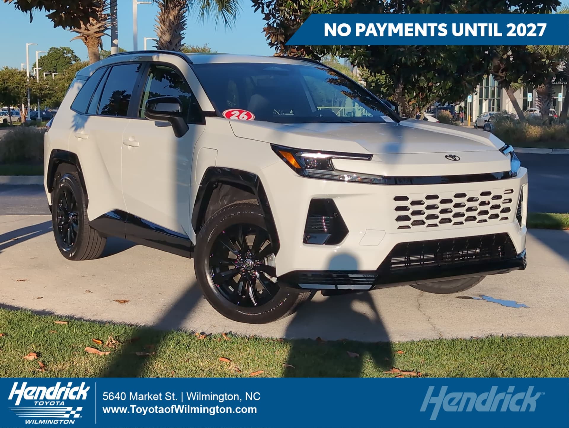 2026 Toyota RAV4 Plug-In Hybrid SE — photo 1 of 44