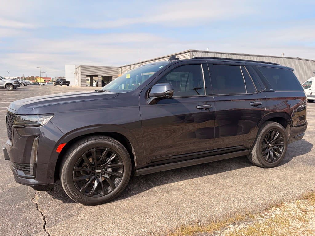 2023 Cadillac Escalade Base — photo 1 of 29