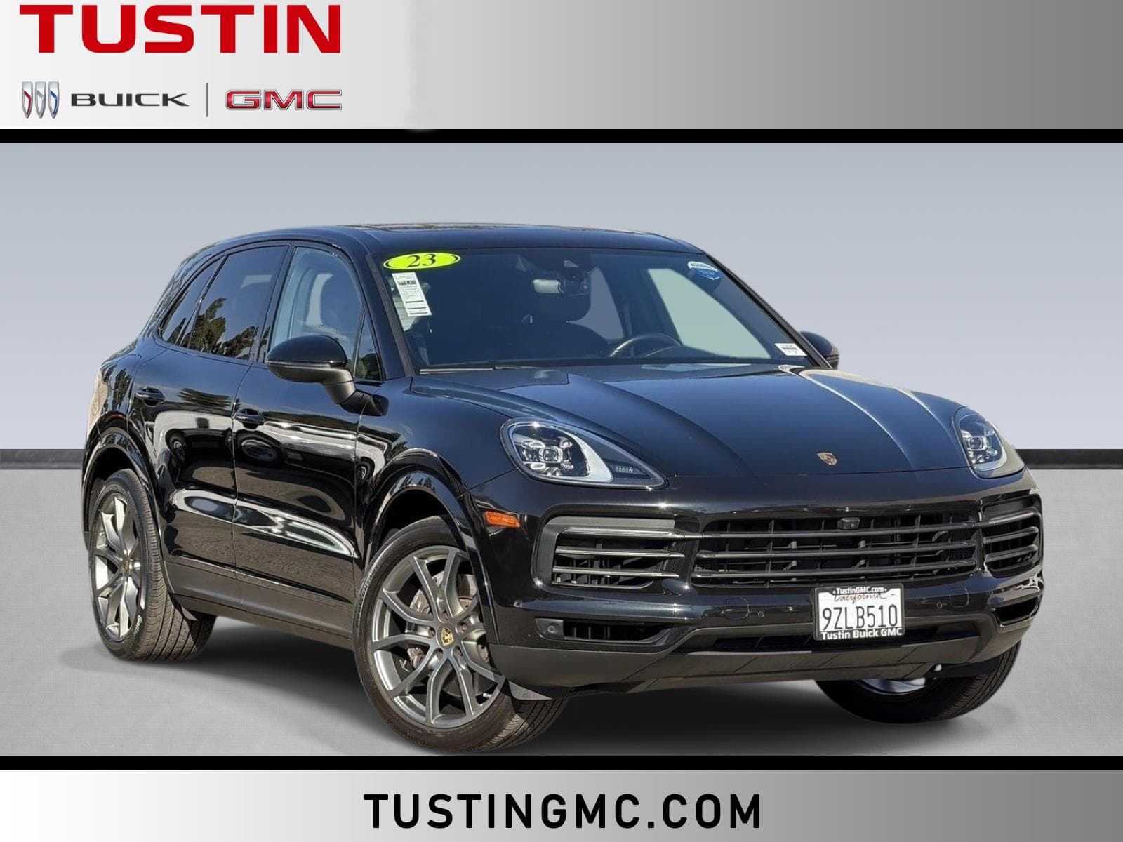 2023 Porsche Cayenne Base — photo 1 of 44