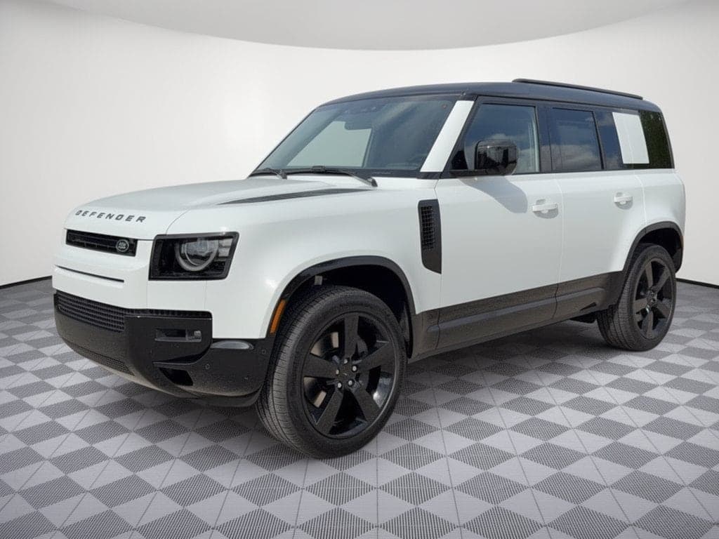 2026 Land Rover Defender X-Dynamic SE — photo 1 of 32