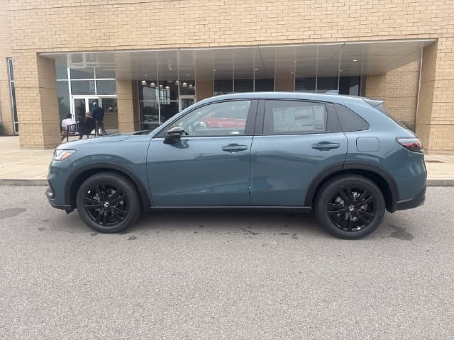 2027 Honda HR-V Sport — photo 1 of 20