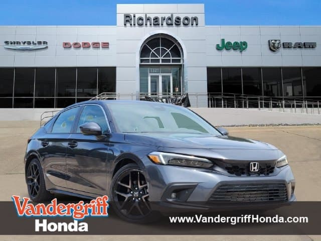 2024 Honda Civic Hatchback Sport Touring — photo 1 of 42