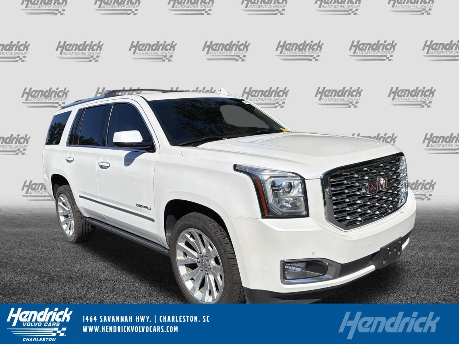 2018 GMC Yukon Denali — photo 1 of 38