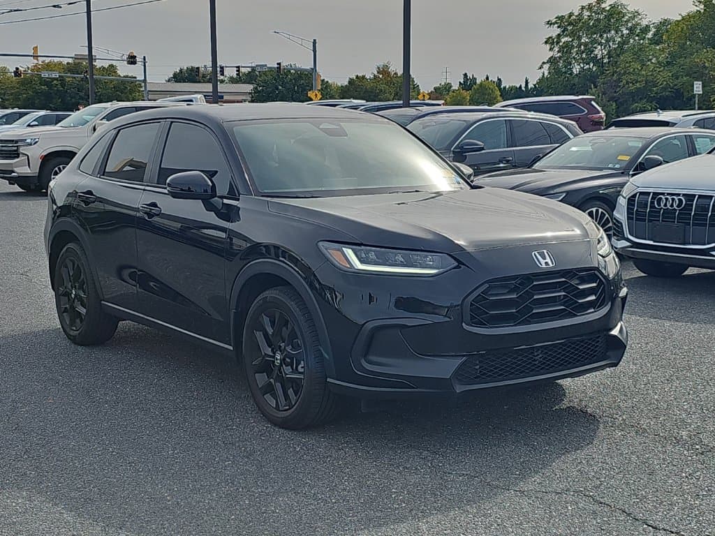2025 Honda HR-V Sport — photo 1 of 19