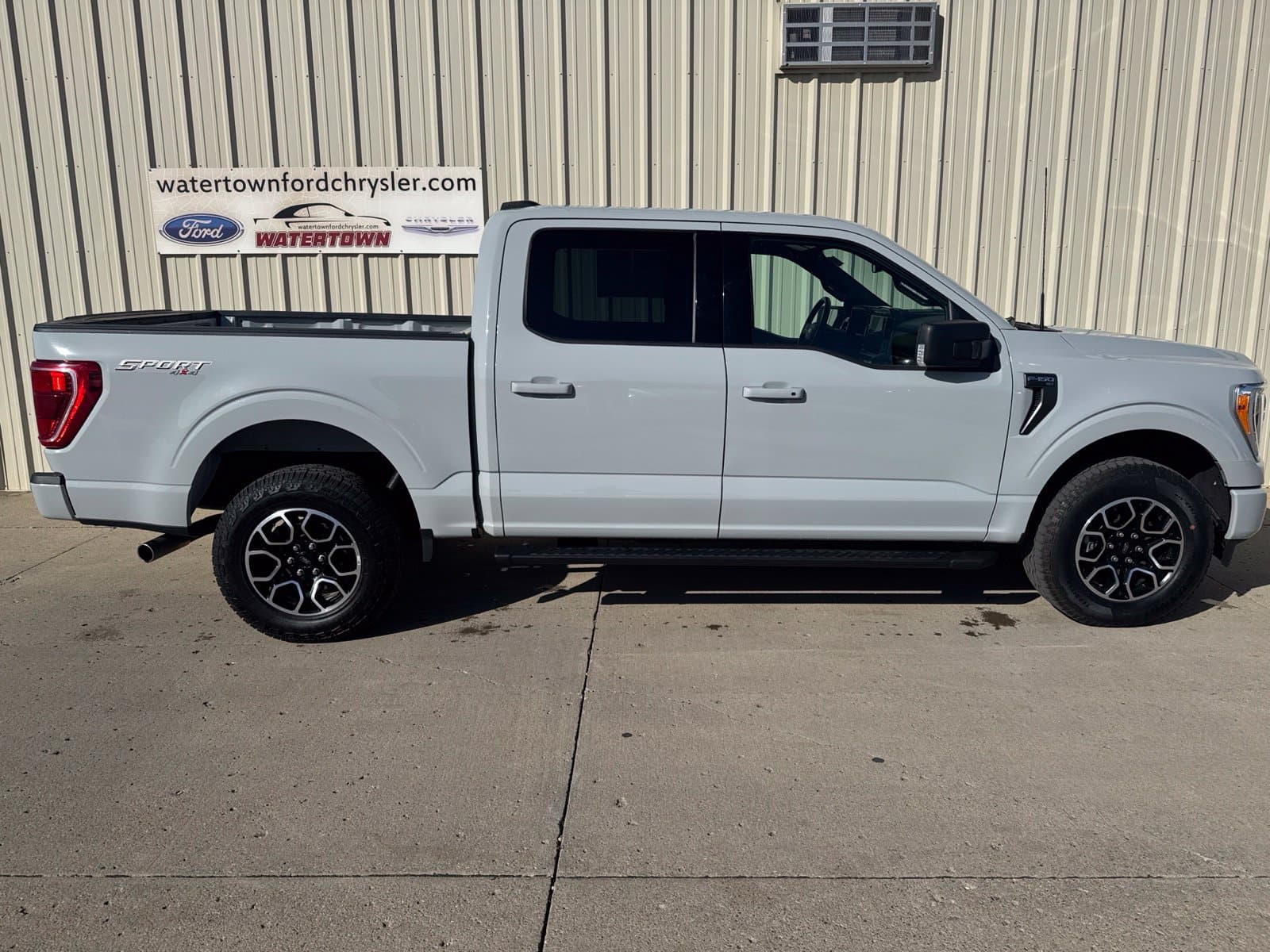 2023 Ford F-150 XLT — photo 1 of 30